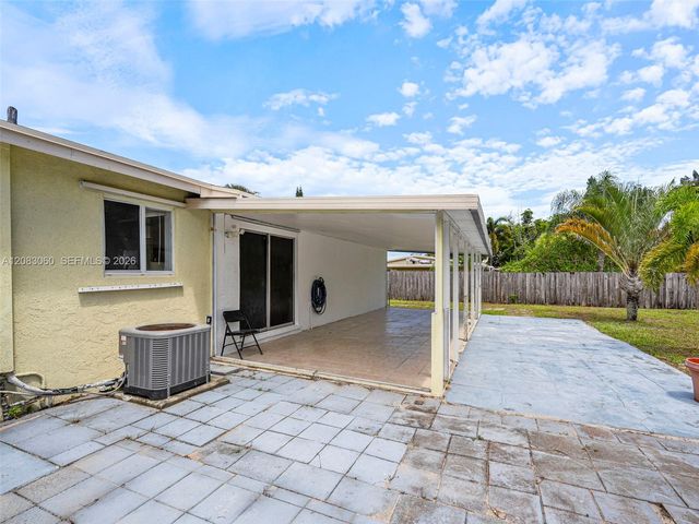 3180 Carol Avenue, Palm Springs, FL 33461