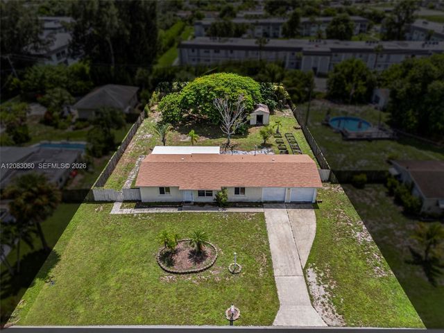 3180 Carol Avenue, Palm Springs, FL 33461