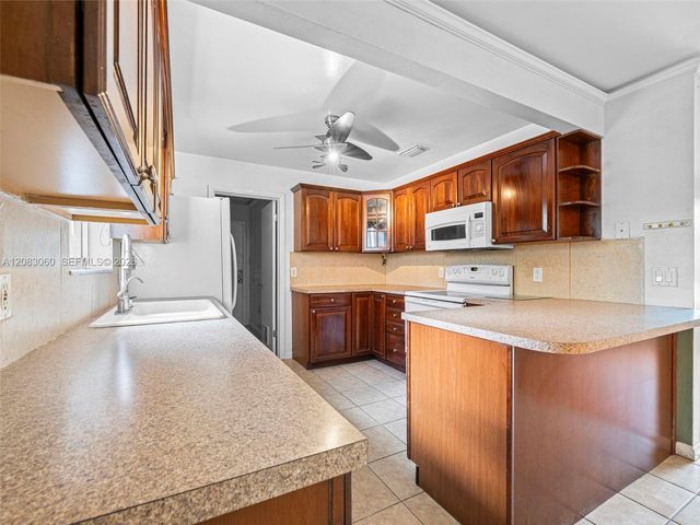 3180 Carol Avenue, Palm Springs, FL 33461