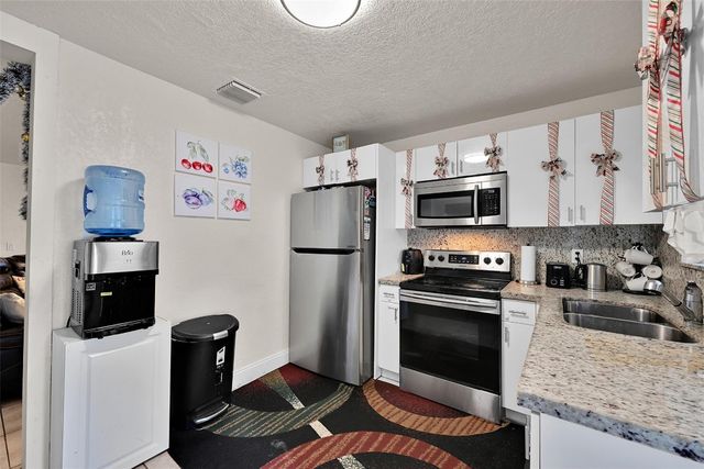 6250 SW 39th Street, Davie, FL 33314