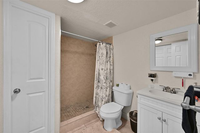 6250 SW 39th Street, Davie, FL 33314