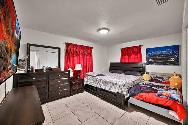 6250 SW 39th Street, Davie, FL 33314