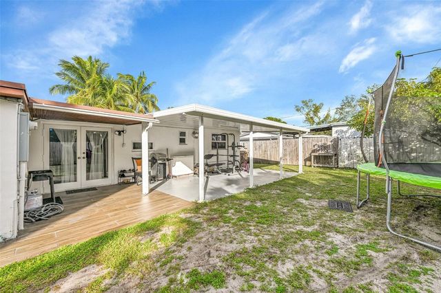 6250 SW 39th Street, Davie, FL 33314