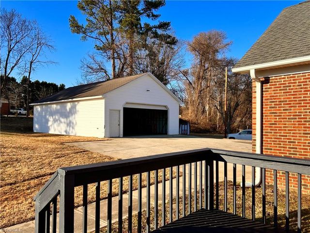 1501 Cox Court, Archdale, NC 27263