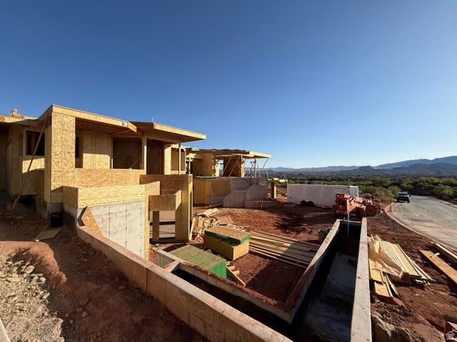 2111 W MAGATSU, St. George, UT 84770