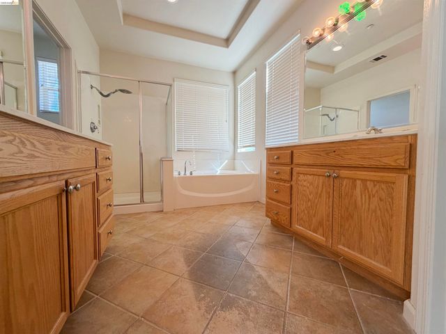 140 Treadwell Ct, Brentwood, CA 94513