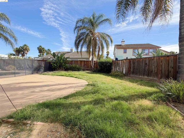 140 Treadwell Ct, Brentwood, CA 94513