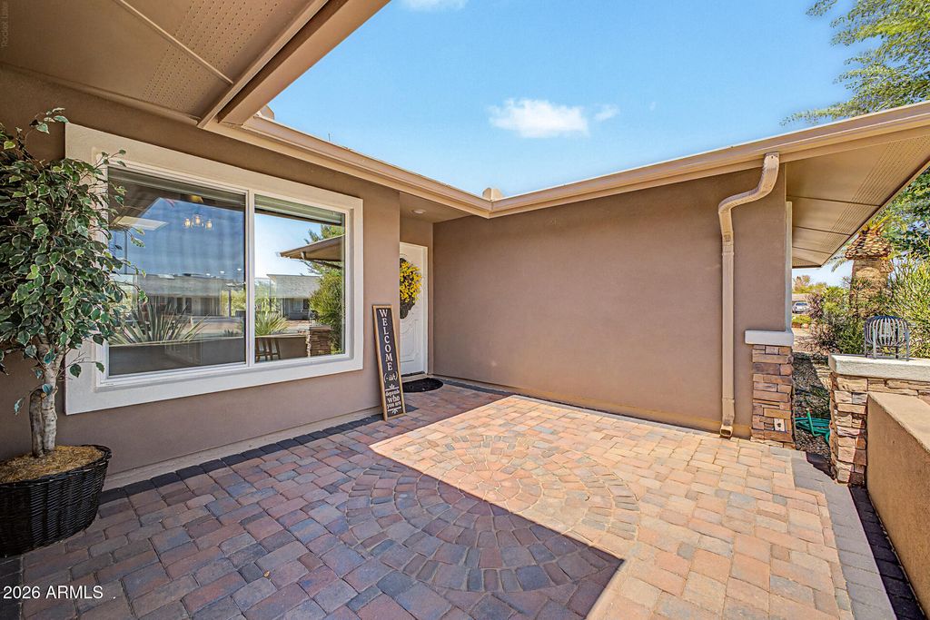 9418 W INDIAN HILLS Drive, Sun City, AZ 85351 — photo 3