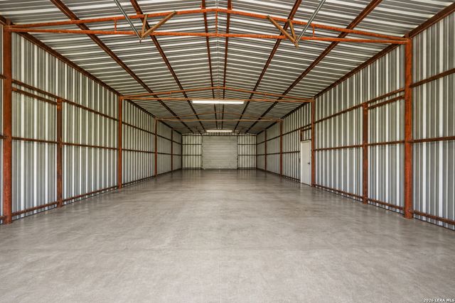 3091 County Road 357, La Vernia, TX 78121