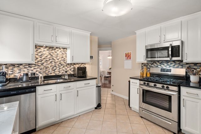 141 South St 1, Boston, MA 02130