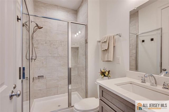 23 Dalton Place, Edison, NJ 08817