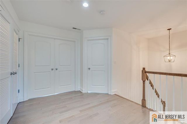 23 Dalton Place, Edison, NJ 08817