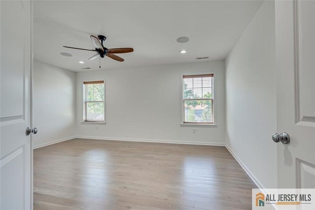 23 Dalton Place, Edison, NJ 08817