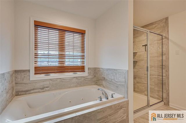23 Dalton Place, Edison, NJ 08817