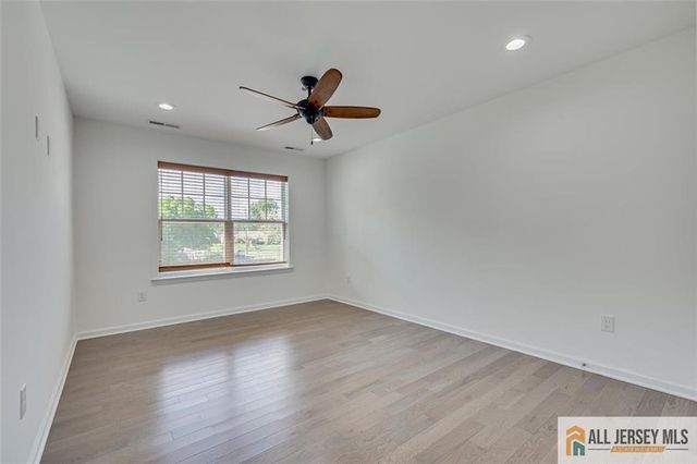 23 Dalton Place, Edison, NJ 08817