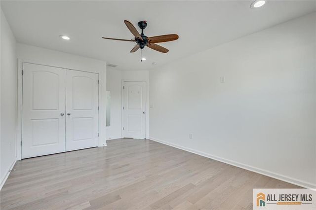 23 Dalton Place, Edison, NJ 08817