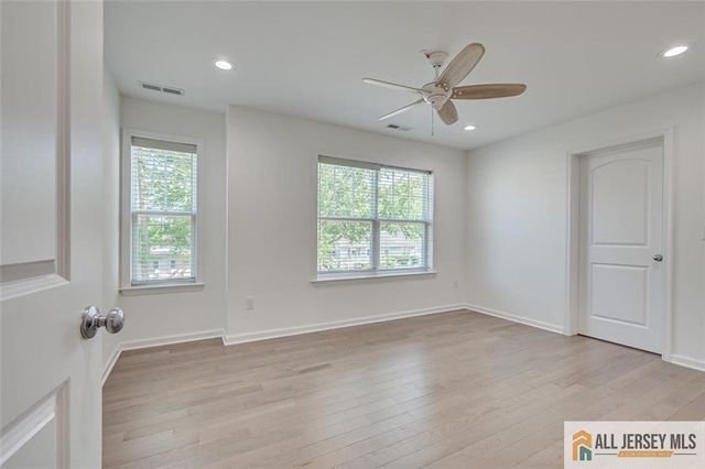 23 Dalton Place, Edison, NJ 08817