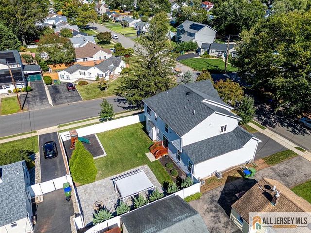 23 Dalton Place, Edison, NJ 08817
