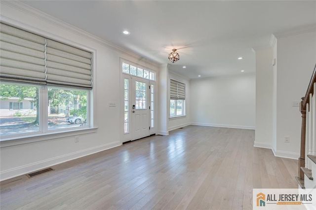 23 Dalton Place, Edison, NJ 08817