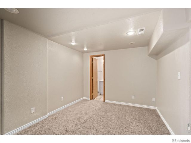 883 W 44th Street, Loveland, CO 80538