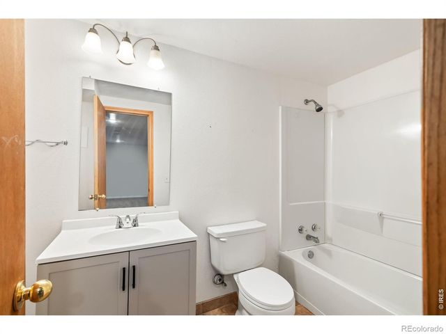 883 W 44th Street, Loveland, CO 80538