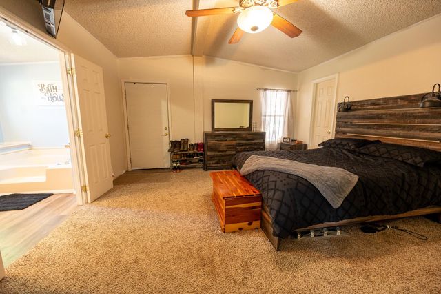 1905 SW Sunny Hills, El Dorado, KS 67042