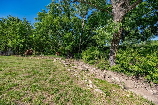 1905 SW Sunny Hills, El Dorado, KS 67042