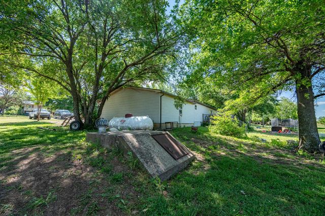 1905 SW Sunny Hills, El Dorado, KS 67042