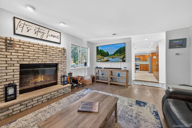 303 Bliss Lane, Valley Cottage, NY 10989