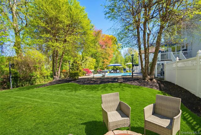 303 Bliss Lane, Valley Cottage, NY 10989