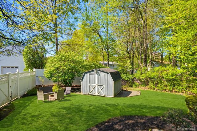 303 Bliss Lane, Valley Cottage, NY 10989