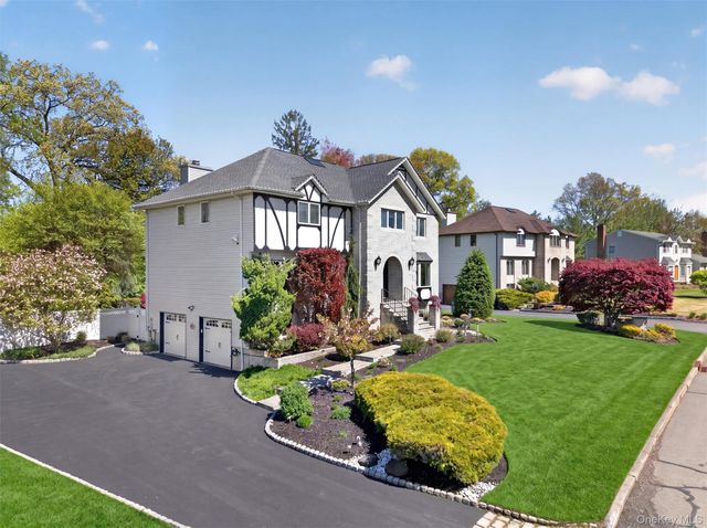 303 Bliss Lane, Valley Cottage, NY 10989