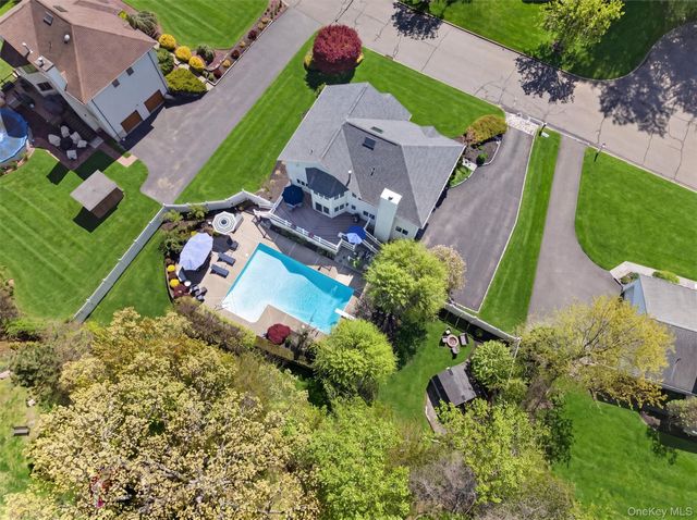 303 Bliss Lane, Valley Cottage, NY 10989