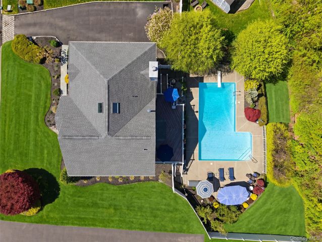 303 Bliss Lane, Valley Cottage, NY 10989