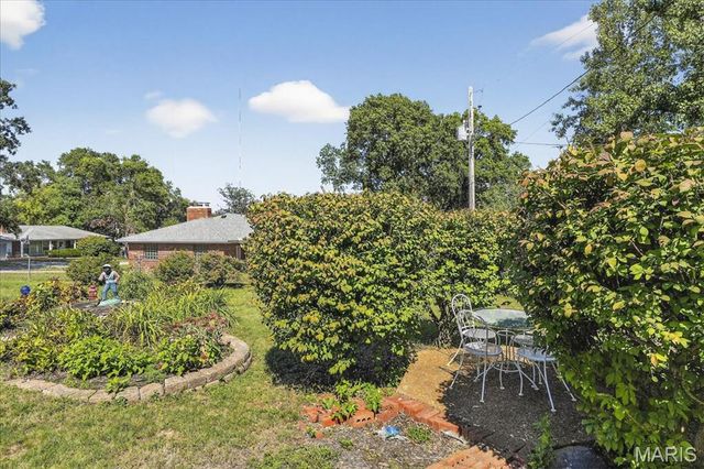 6511 Heege Road, Affton, MO 63123