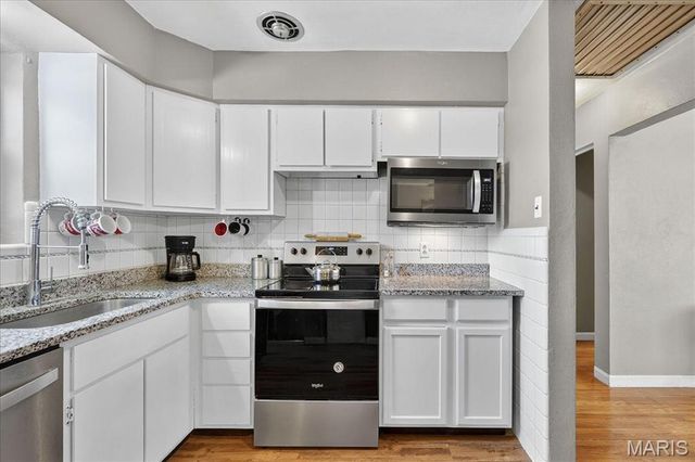 6511 Heege Road, Affton, MO 63123