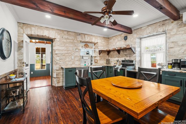 3499 us highway 290, Fredericksburg, TX 78624