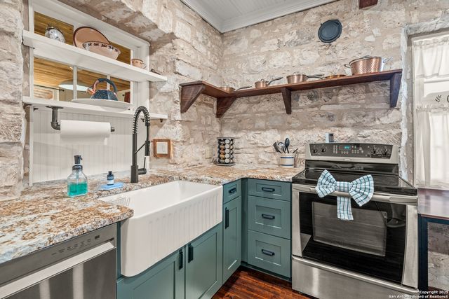 3499 us highway 290, Fredericksburg, TX 78624