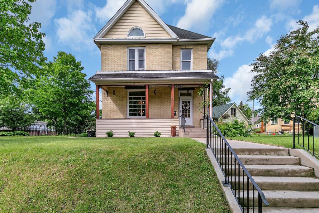 605 7th Avenue N, Saint Cloud, MN 56303