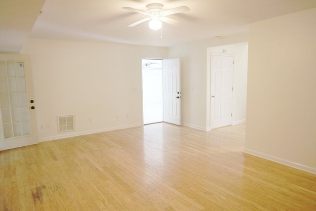 1406 Clairmonte Cir, Franklin, TN 37064