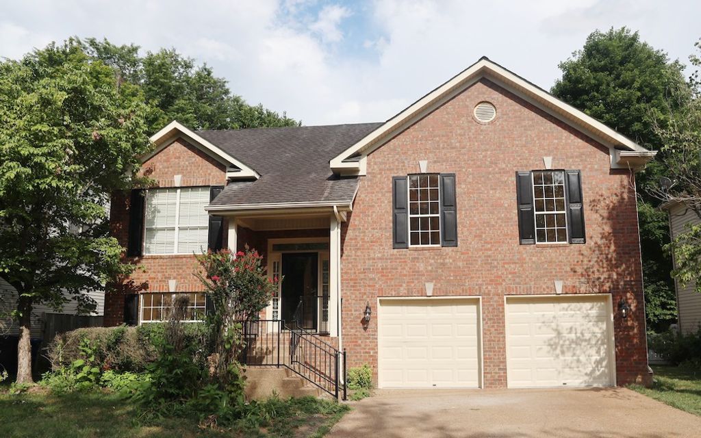 1406 Clairmonte Cir, Franklin, TN 37064
