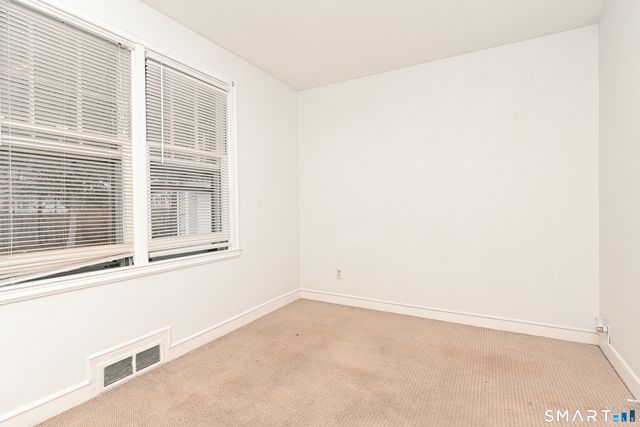 74 Hollywood Avenue, Bridgeport, CT 06606