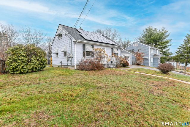 74 Hollywood Avenue, Bridgeport, CT 06606