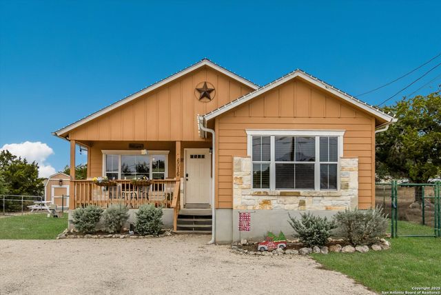 6016 Apache Moon, Spring Branch, TX 78070