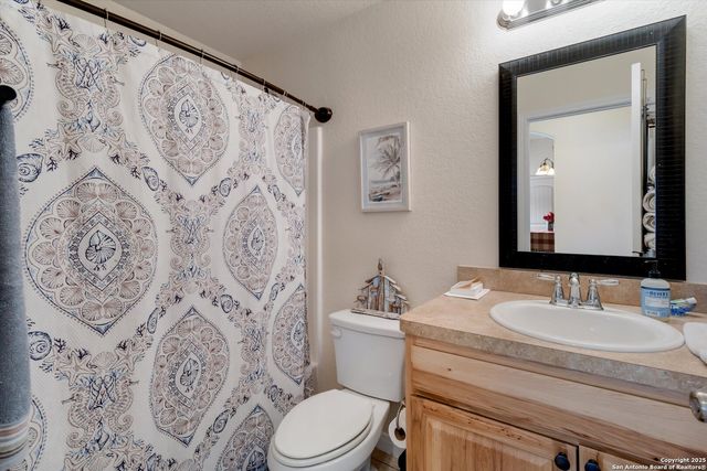 6016 Apache Moon, Spring Branch, TX 78070