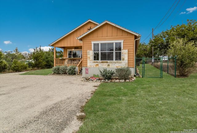 6016 Apache Moon, Spring Branch, TX 78070