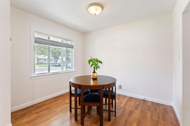 1119 Meadow Rd, West Sacramento, CA 95691