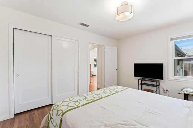 1119 Meadow Rd, West Sacramento, CA 95691