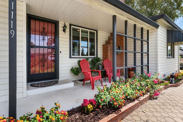 1119 Meadow Rd, West Sacramento, CA 95691