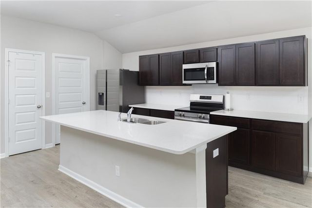 1606 Maci Drive, Belton, MO 64012